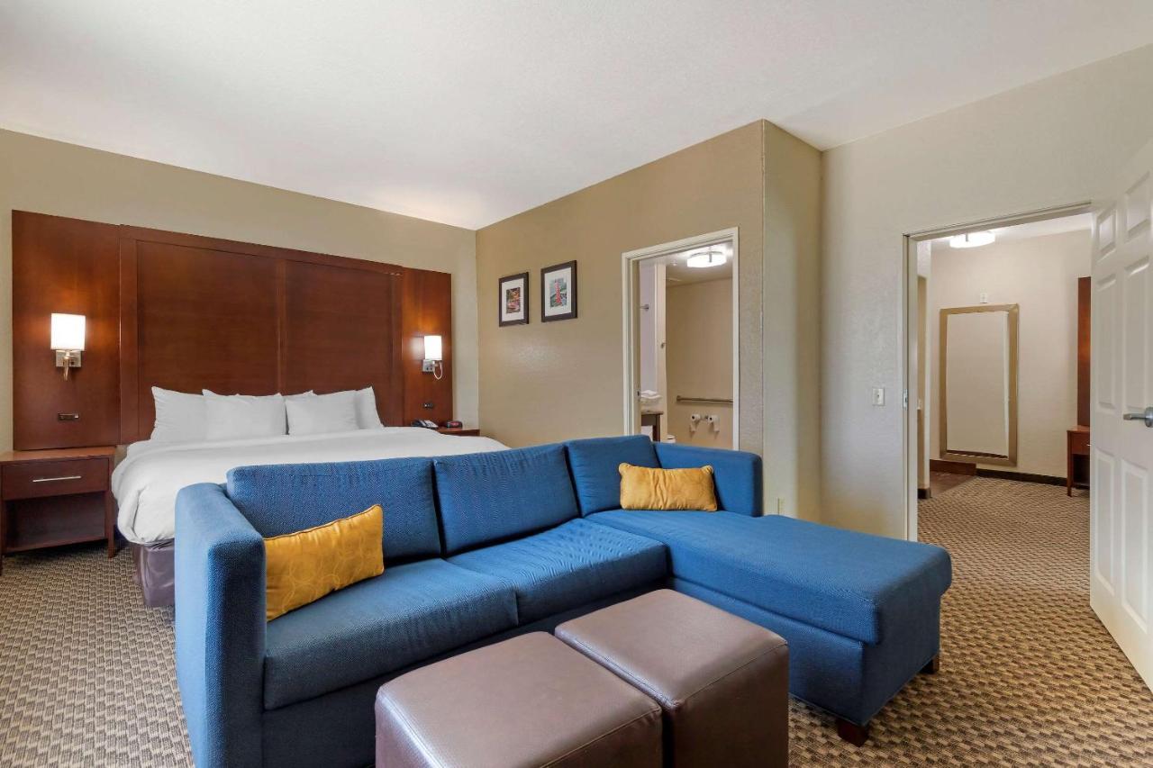 Comfort Inn & Suites Near Six Flags & Medical Center San Antonio Kültér fotó