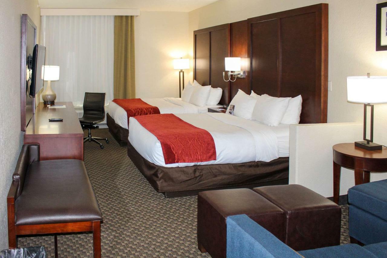 Comfort Inn & Suites Near Six Flags & Medical Center San Antonio Kültér fotó